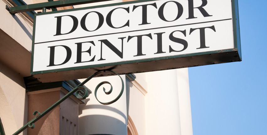Doctor and Dentist Sign